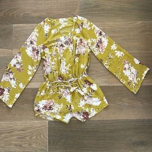 UmGee womens Size Small Romper